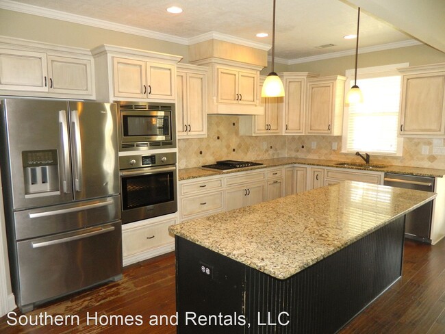 Building Photo - 4 br, 3 bath House - 4001 Stowe Drive