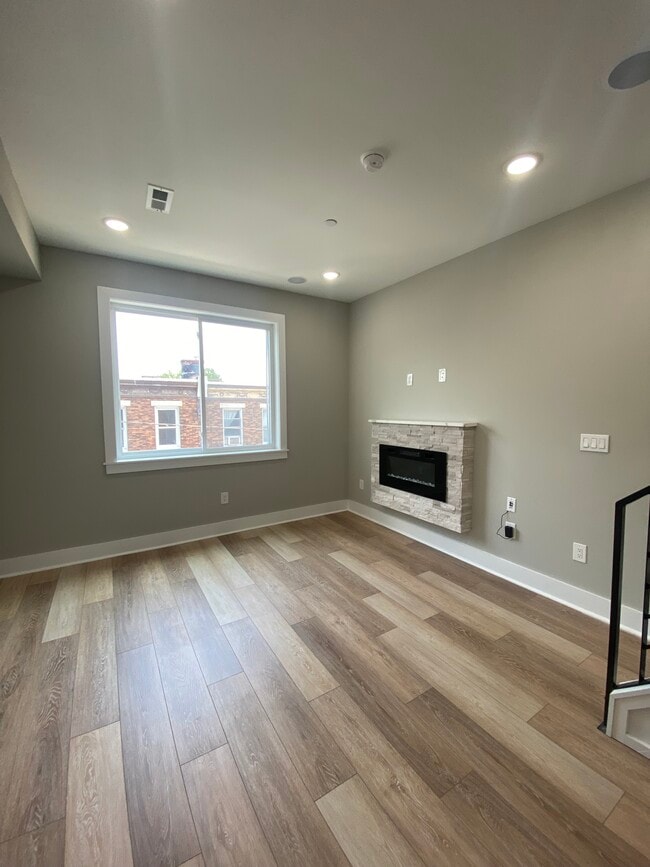 Building Photo - 1934 S Norwood St