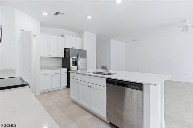Building Photo - 3911 Treasure Oak Wy