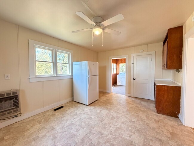 Building Photo - Location, Community, Quality Living. It Starts Here!