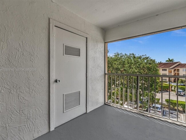 Building Photo - 15325 SW 106th Terrace