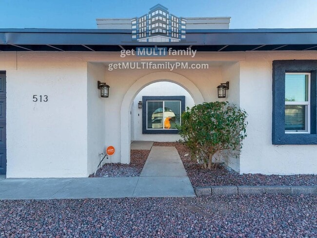 Building Photo - 515 W Pebble Beach Dr