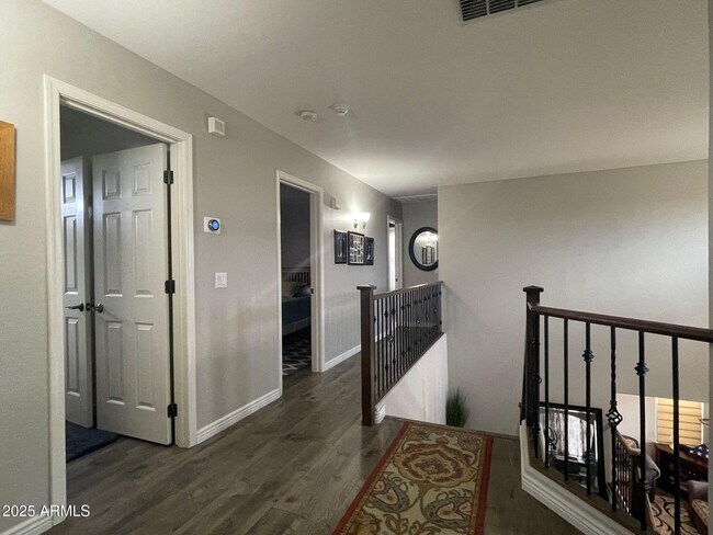 Building Photo - 1534 W Agrarian Hills Dr