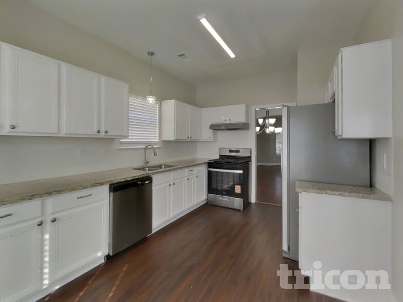 Building Photo - 21207 Woodland Green Dr