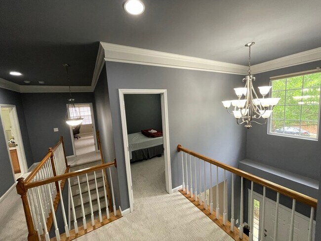 Building Photo - 9709 Glenburn Ln