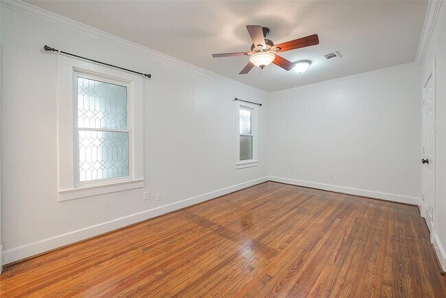 Building Photo - 701 Highland St