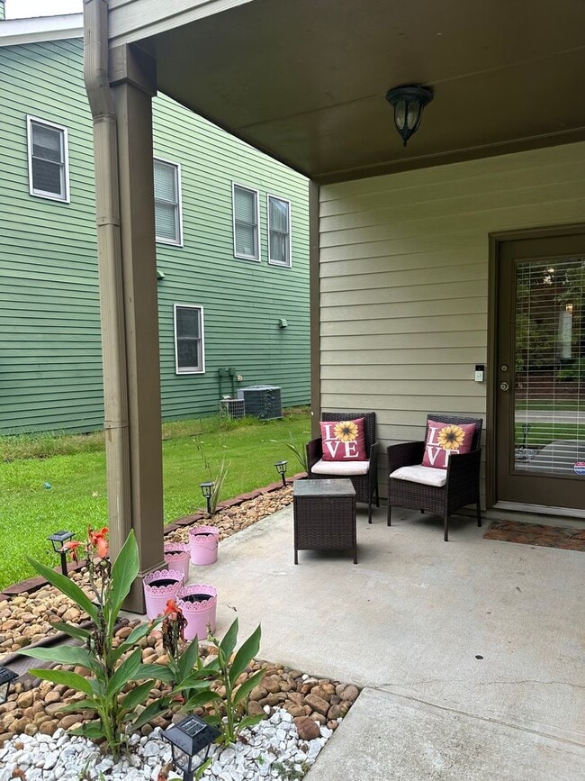 Building Photo - Gorgeous Home for Rent in Sought-after Suw...