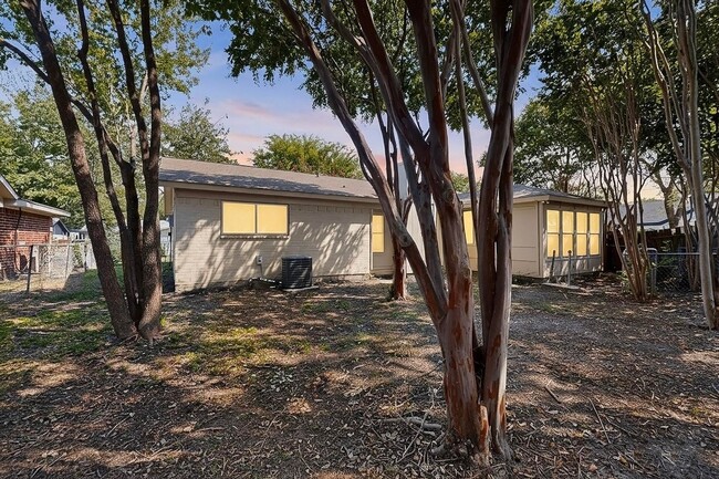 Building Photo - Cozy Living Near Rockwall Lake
