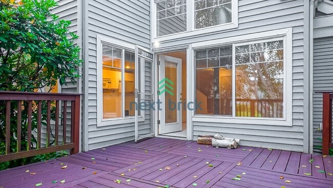 Building Photo - 3 Bed 2.5 Bath Townhouse Available for Rent!