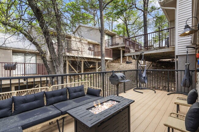 Building Photo - 225 Ozark Mountain Resort Dr