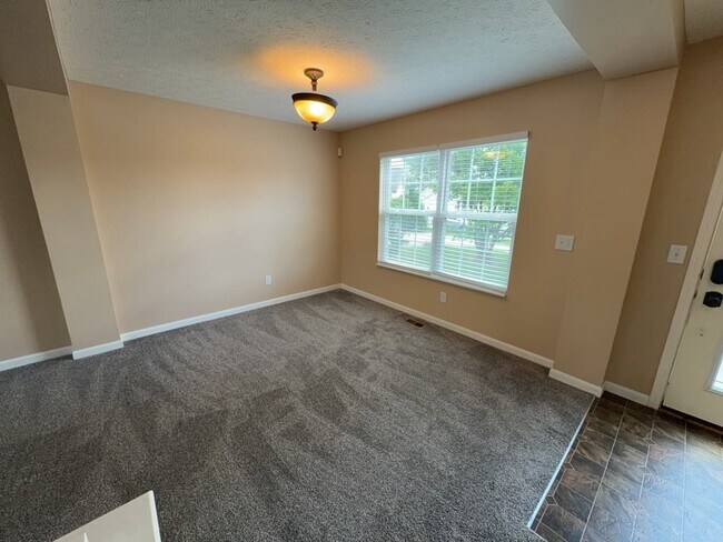 Building Photo - 5095 Oak Creek Trail