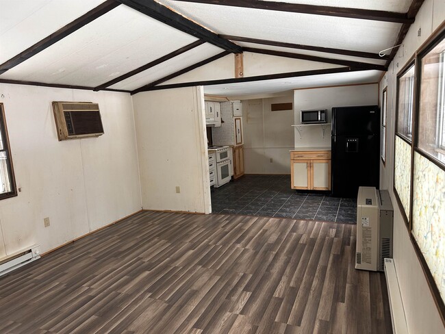 Building Photo - 4 Dunn Ave