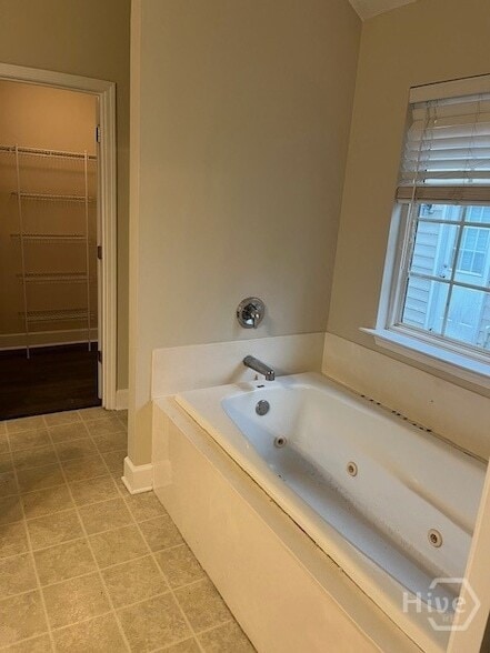 Building Photo - 5 Iron Horse Spur