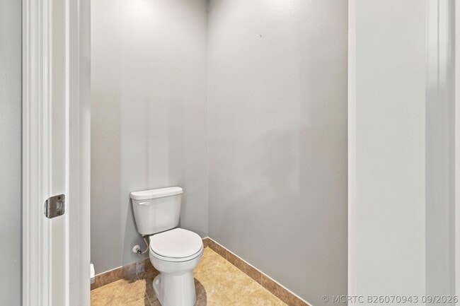 Building Photo - 4585 Tara Cove Way