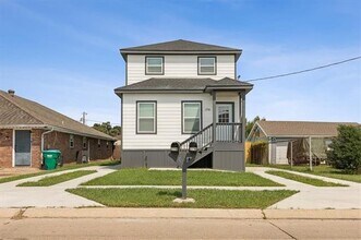 Building Photo - 2716 Richland St