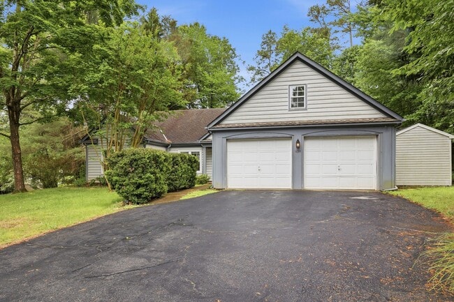 Building Photo - 1634 Brightfield Pl