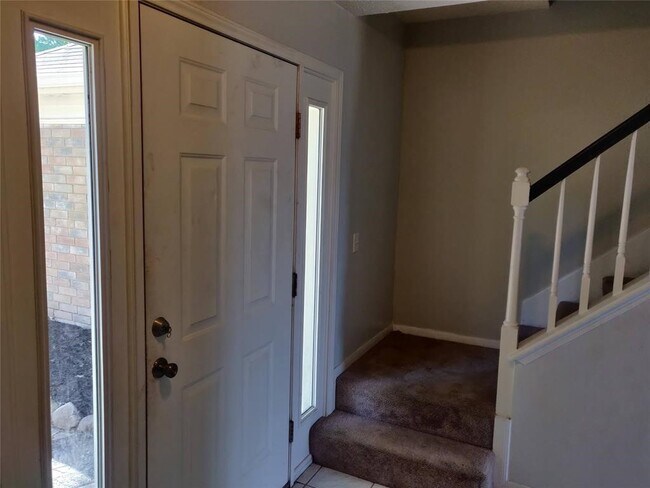 Building Photo - 9326 Silver Tip Dr