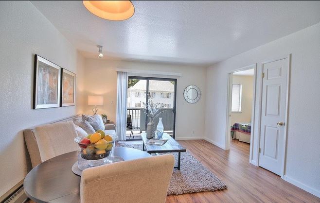 Building Photo - 2401 Park Blvd unit 3a