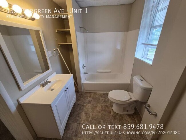 Building Photo - 132 Evergreen Ave