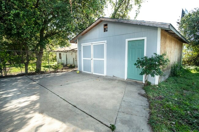 Building Photo - 308 Belmont