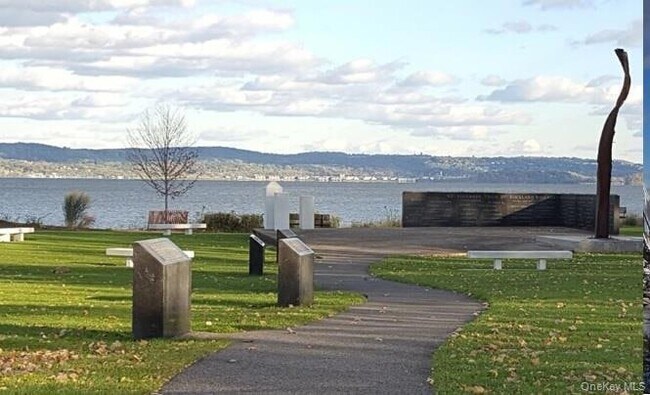 Building Photo - 20 Blauvelt Ave