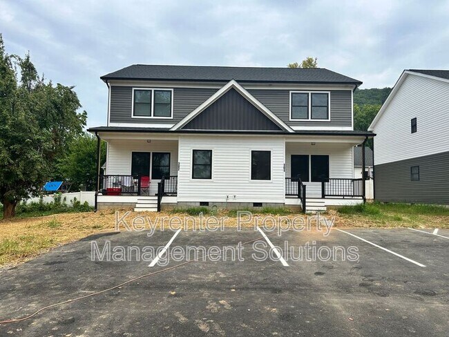 Primary Photo - 1006 Pocahontas Ave