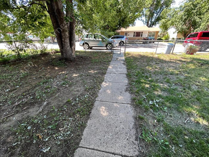 Building Photo - 906 1/2 Carlisle Street