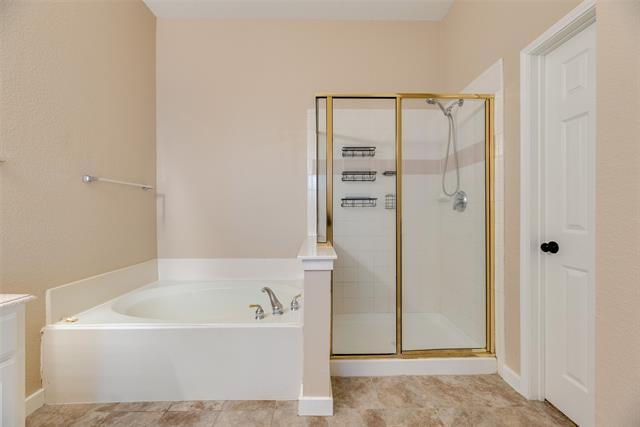 Building Photo - 3404 Pinecone Dr