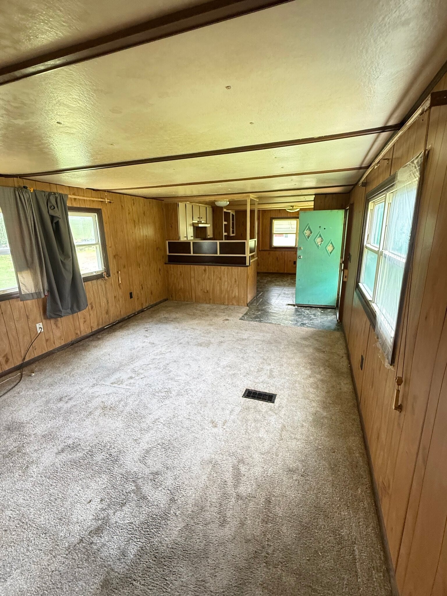 Building Photo - 1404 Rumbaugh Ln