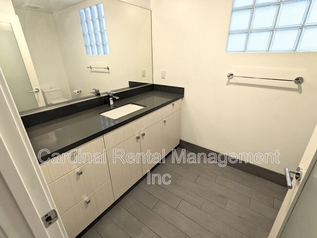 Building Photo - 11912 Laurelwood Dr