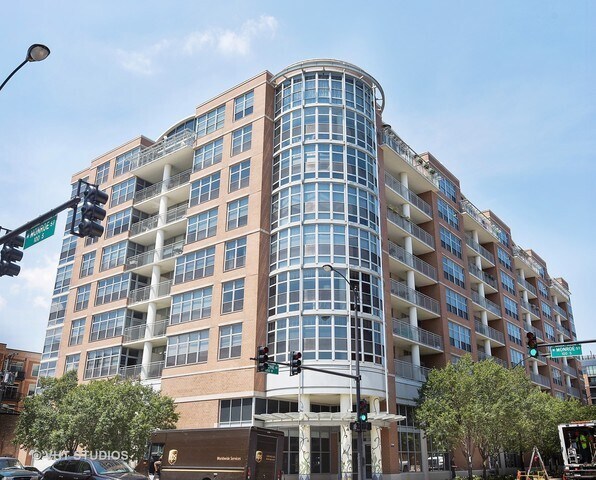 Building Photo - 1200 W Monroe St