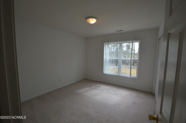 Building Photo - 228 Natalie Ln