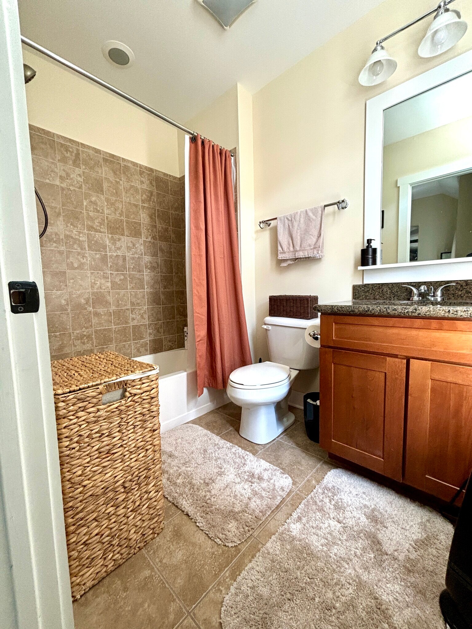 Building Photo - 1455 Mews Ct
