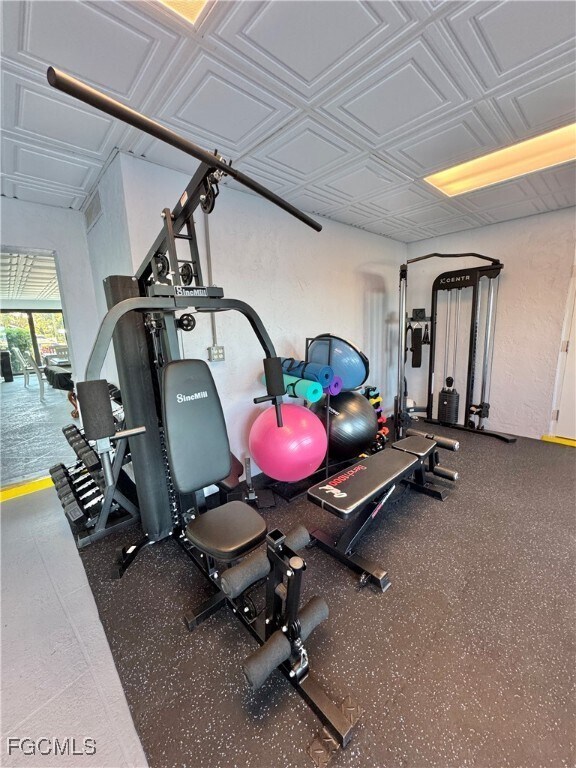 Building Photo - 2711 First St