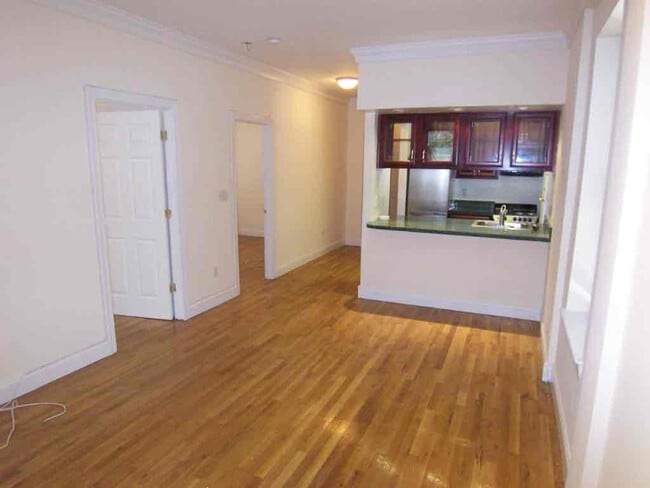 Primary Photo - 180 W 103rd St