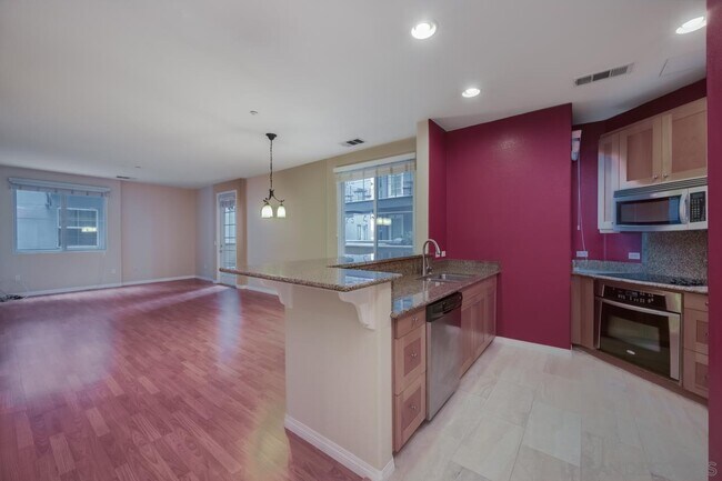 Building Photo - 3950 Ohio St