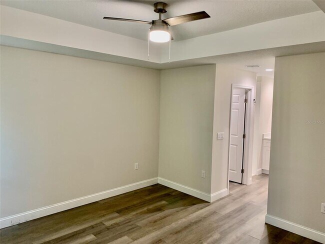 Building Photo - 6338 Lenape Ln