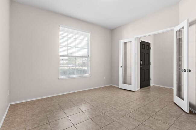 Building Photo - 10219 Orion Dr