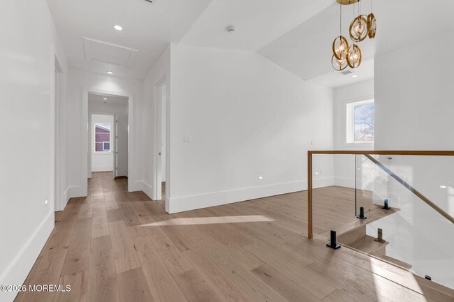 Building Photo - 497 Norwood Ave