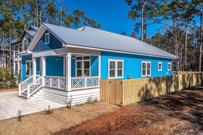 Building Photo - 1152 N County Hwy 393