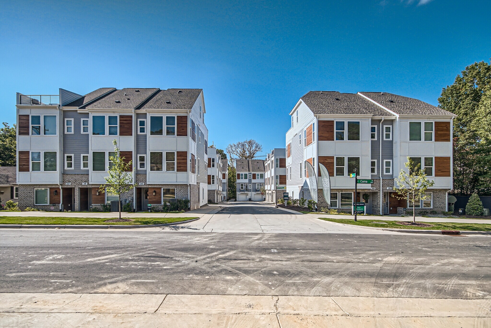 Building Photo - 5041 York Park Ln