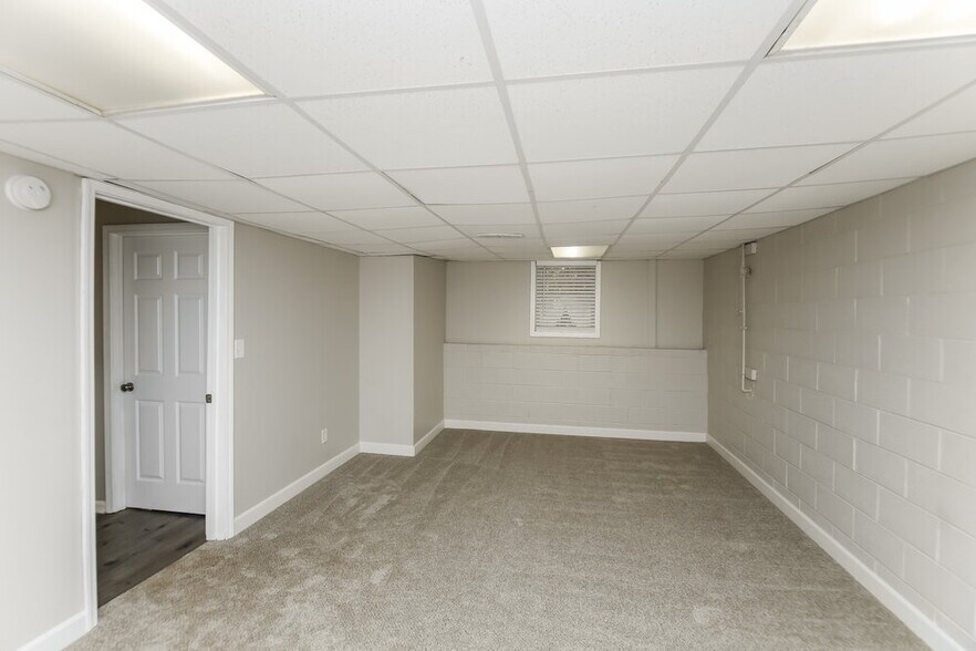 Building Photo - 311 Madeline Way