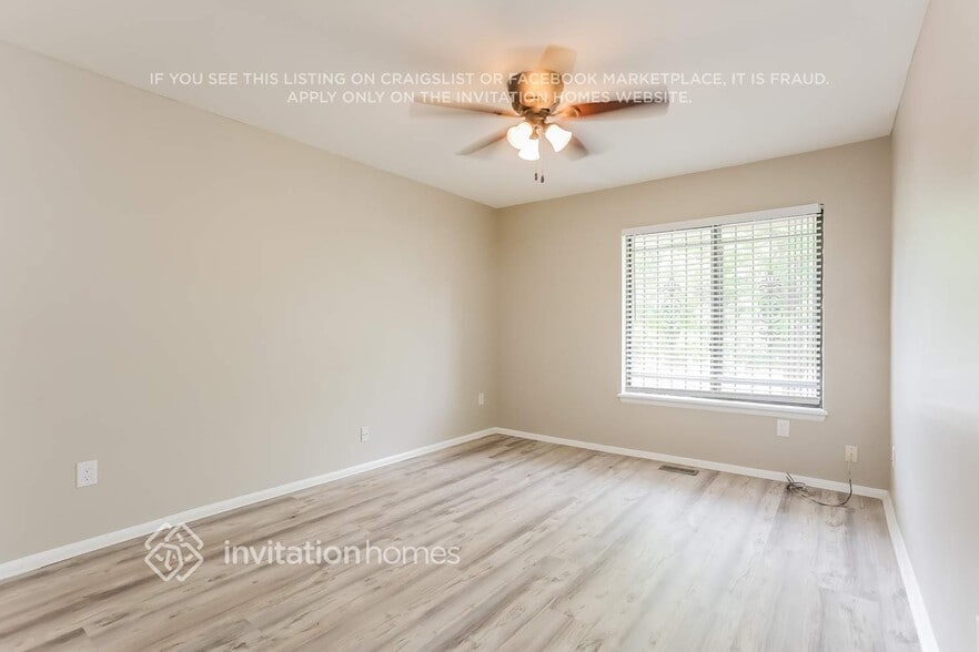 Building Photo - 16766 E Kent Dr