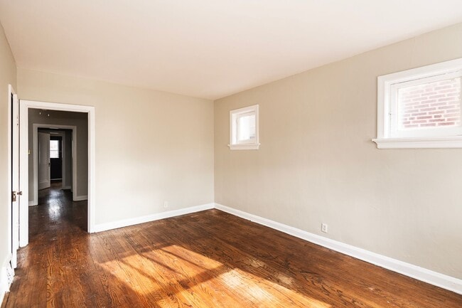 Building Photo - 3943 Keokuk St