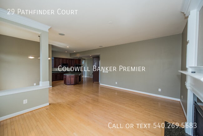Building Photo - 29 Pathfinder Ct