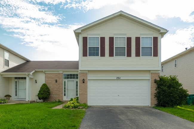 Primary Photo - 2311 Carpenter Ave