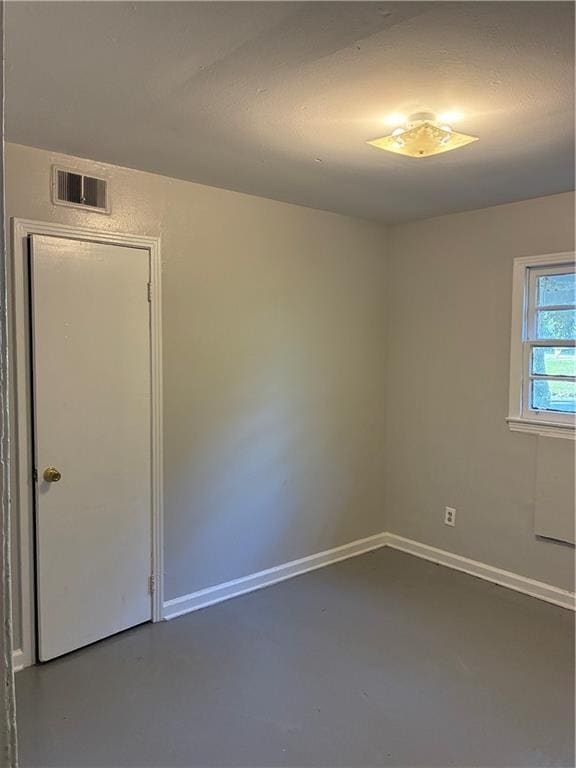 Building Photo - 613 Wesley Ln E