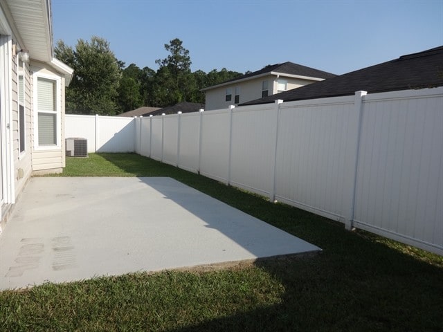 Building Photo - 421 Monet Ave