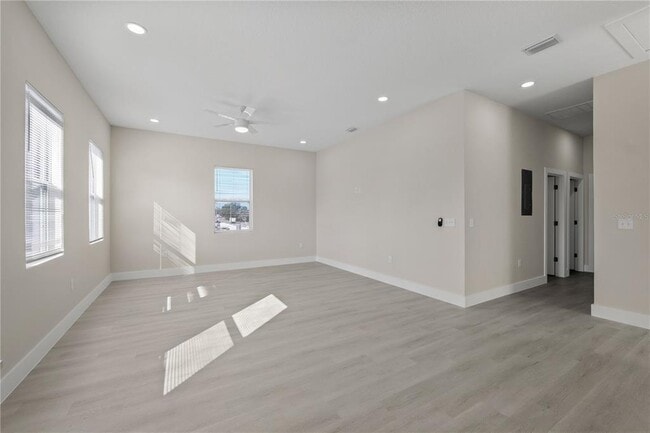 Building Photo - 6976 BELLTREE Ct
