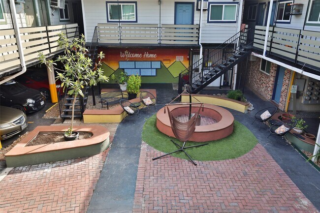 Building Photo - 1840 Richmond Ave.